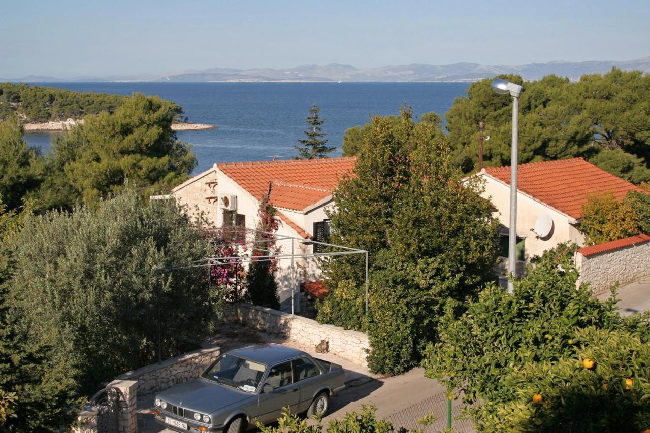 Apartments By The Sea Splitska, Brac - 2923 Постира Экстерьер фото