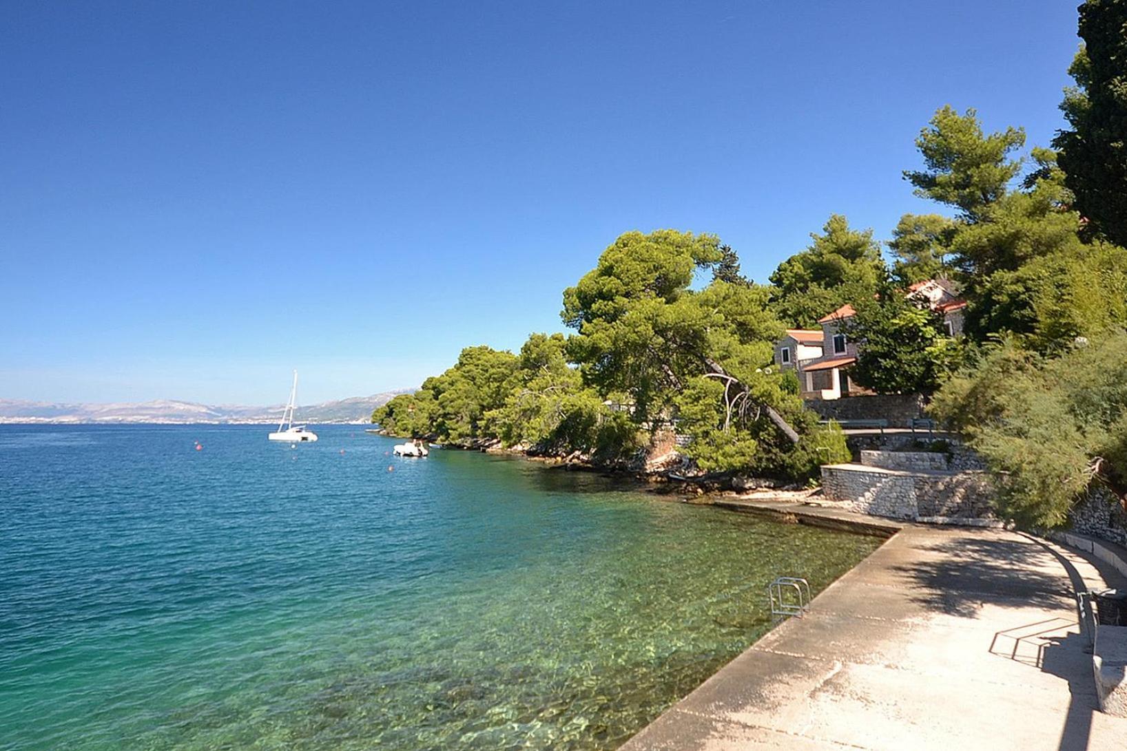 Apartments By The Sea Splitska, Brac - 2923 Постира Экстерьер фото